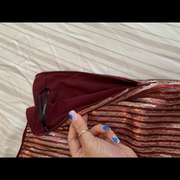 Sequined top and bottom set - Picture 9 of 10